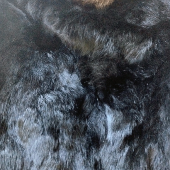 Luxurious REAL BLACK RABBIT & FOX TAIL COLLAR FUR JACKET- Size L - Unisex - Picture 11 of 14